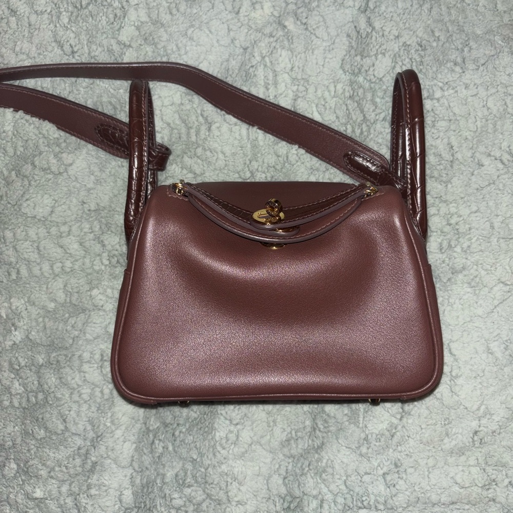 Elegant Brown Leather Women's Bag